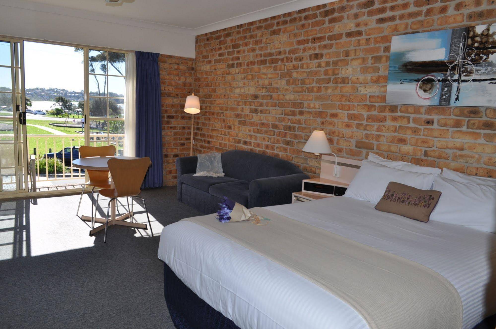 Mollymook Surf Beach Motel And Apartments