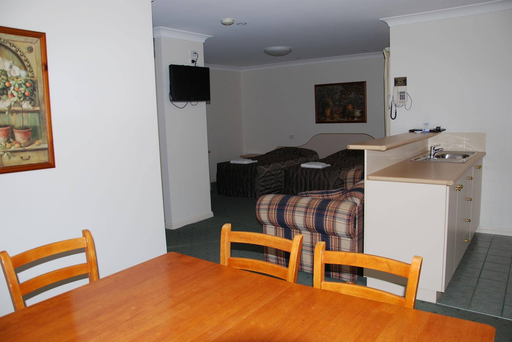 Golfview Motor Inn