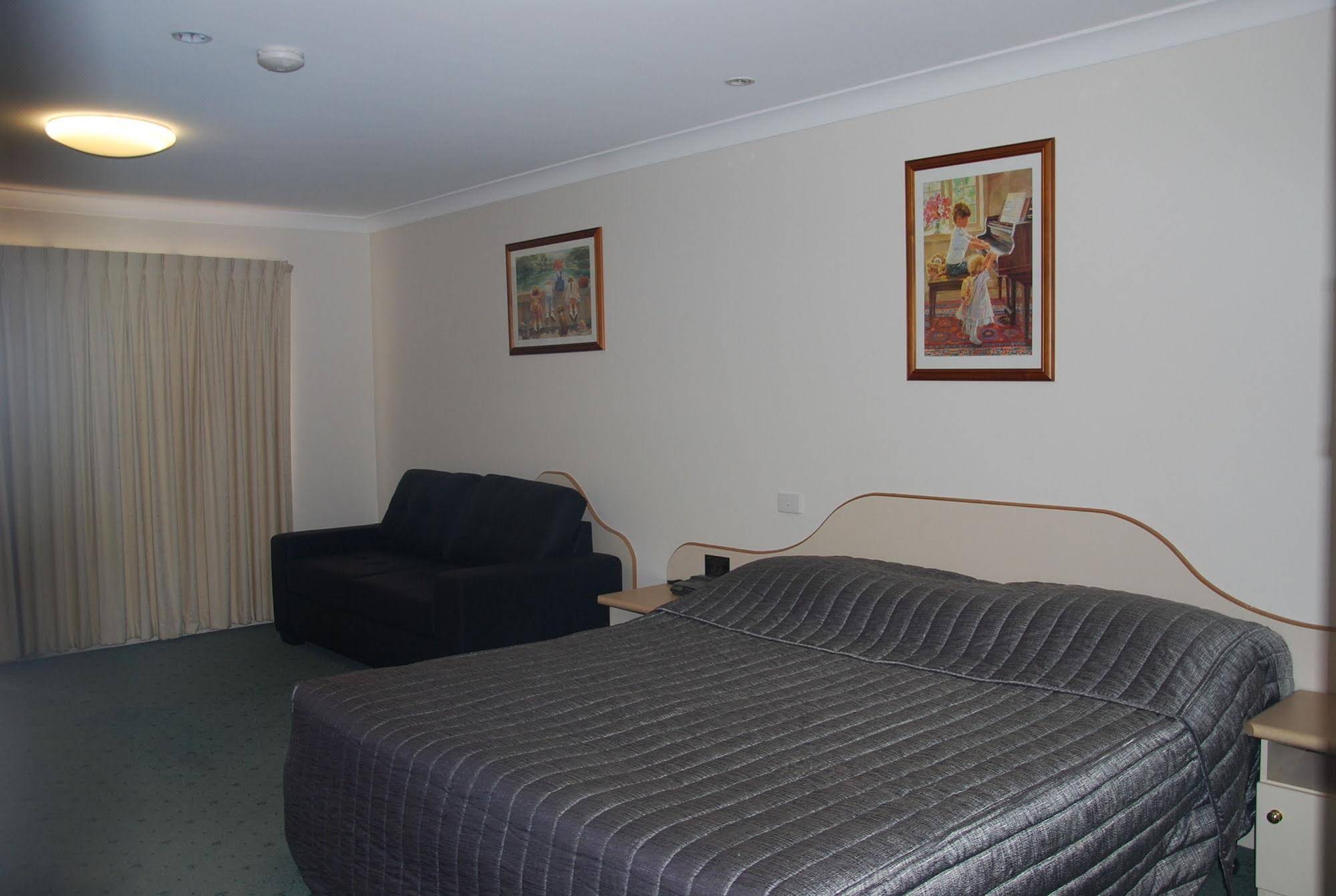 Golfview Motor Inn