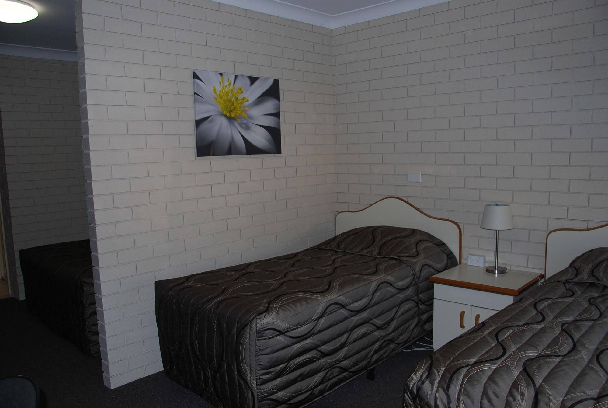 Golfview Motor Inn