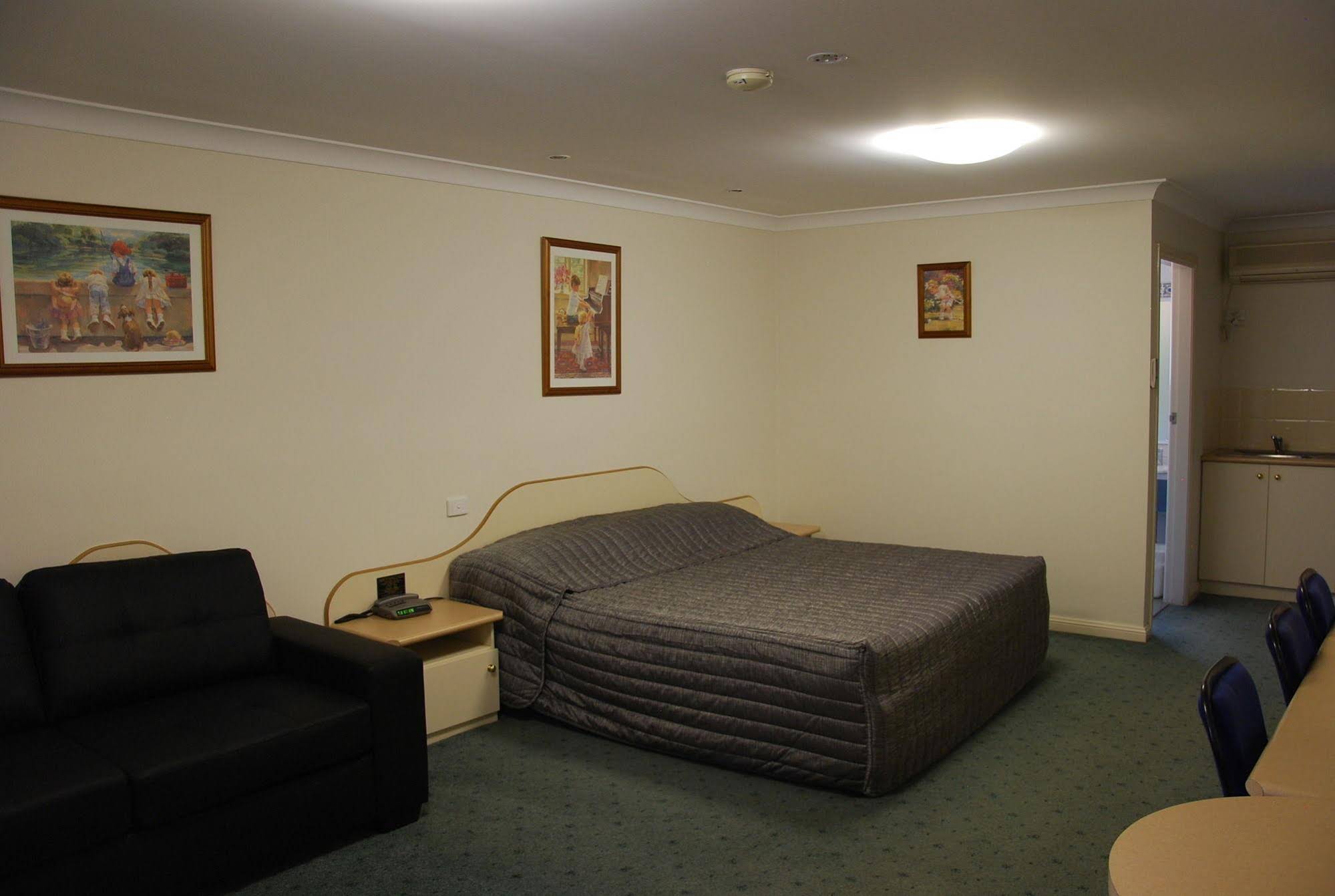 Golfview Motor Inn
