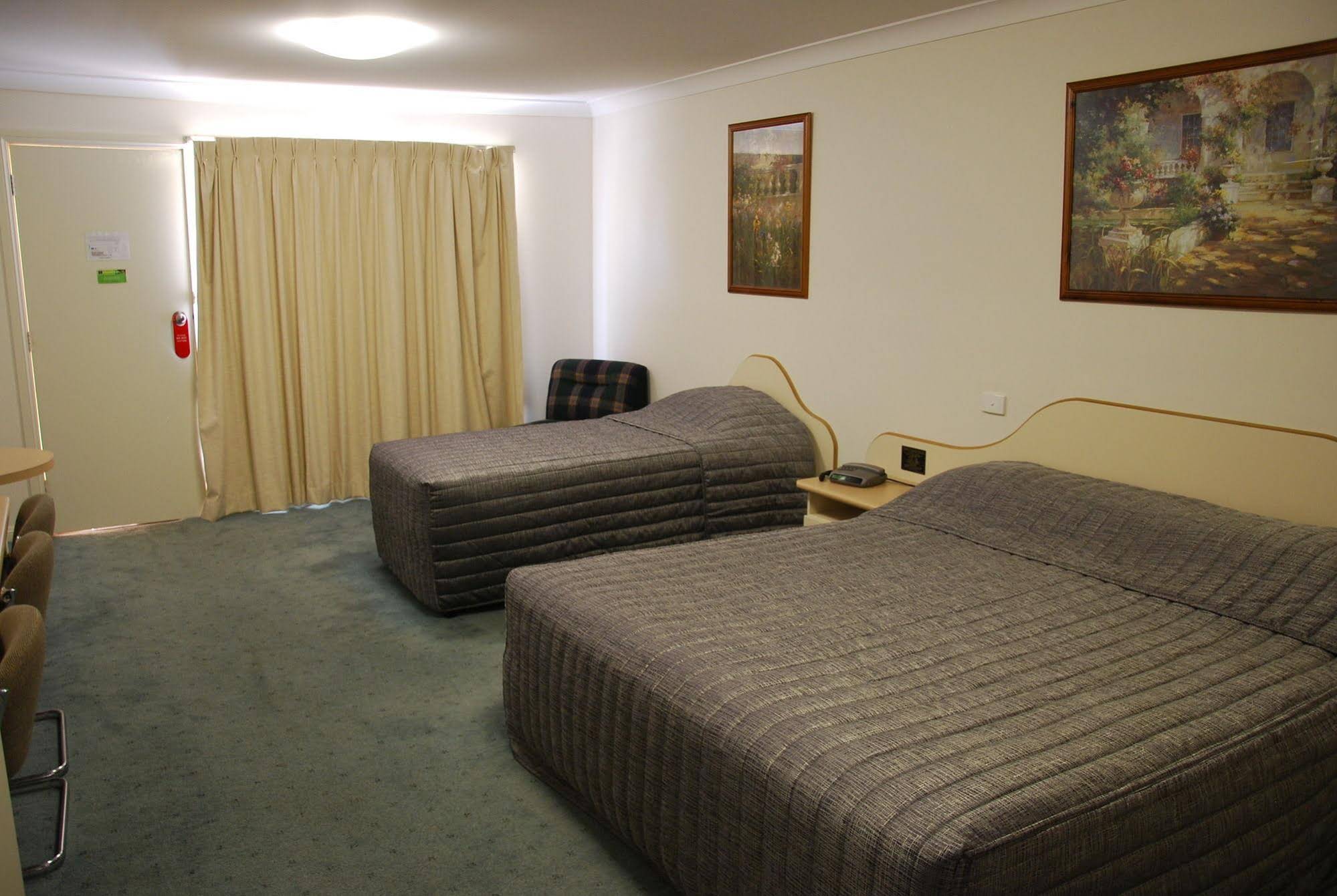 Golfview Motor Inn