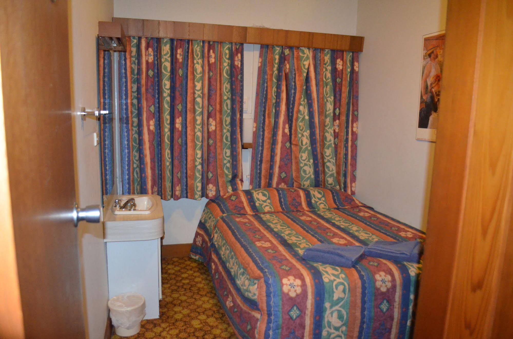 Monarch Motel Hotel