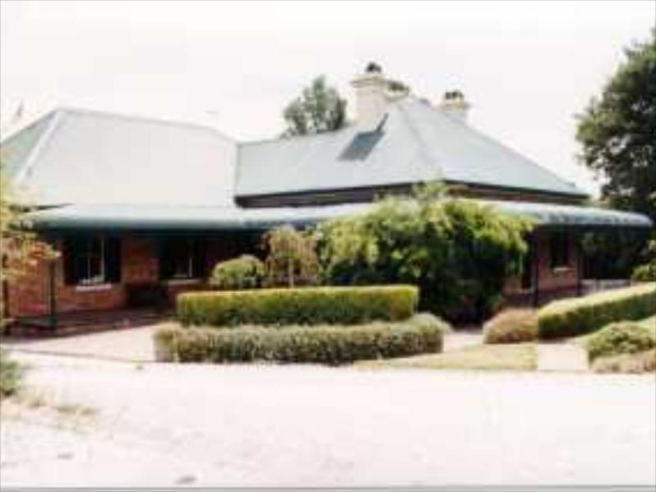 Heronswood House