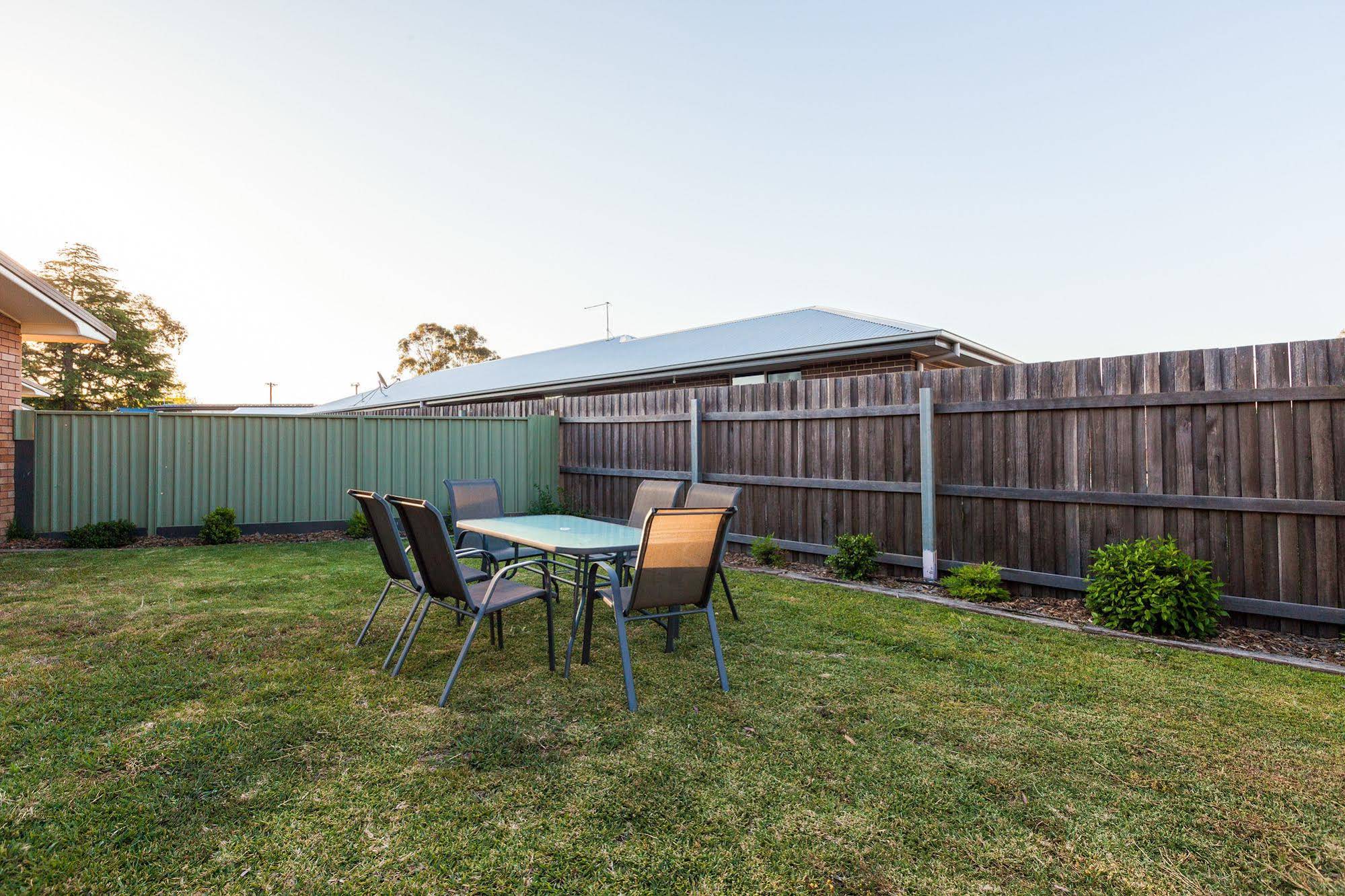 Aden Mudgee Apartments