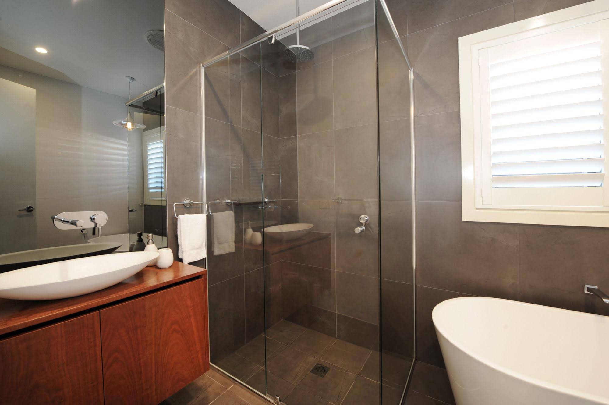 Lewis Street Apartments by Kirsten Serviced Accommodation