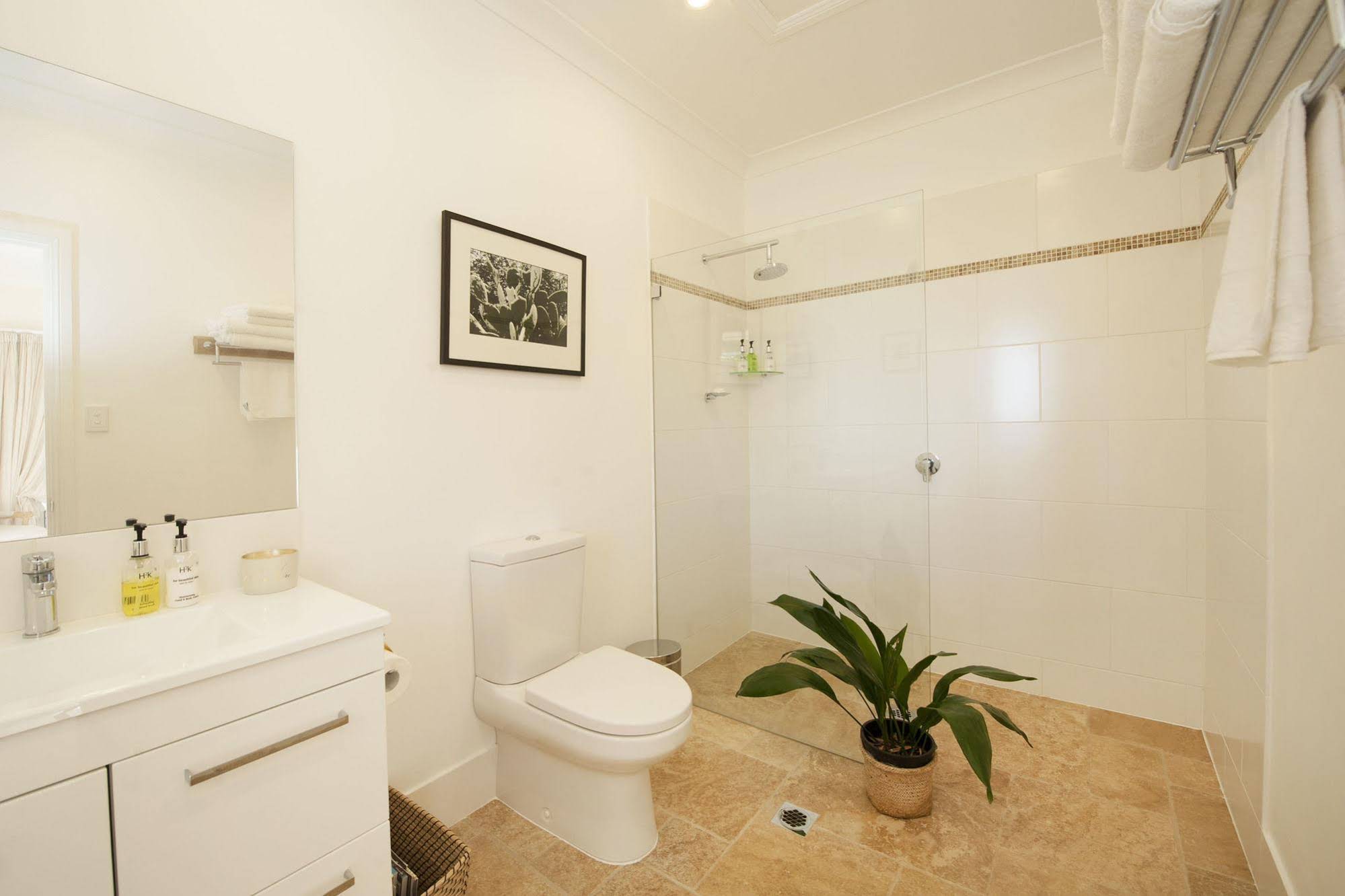 Rosby Guesthouse