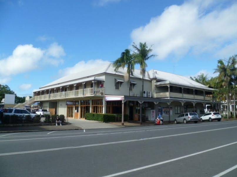The Middle Pub