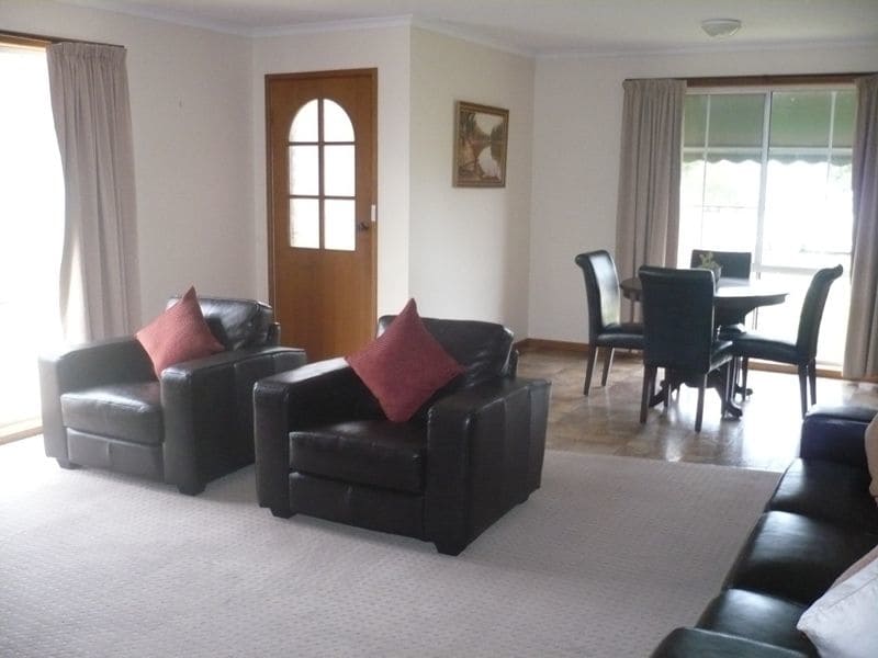 Parklake Holiday Units