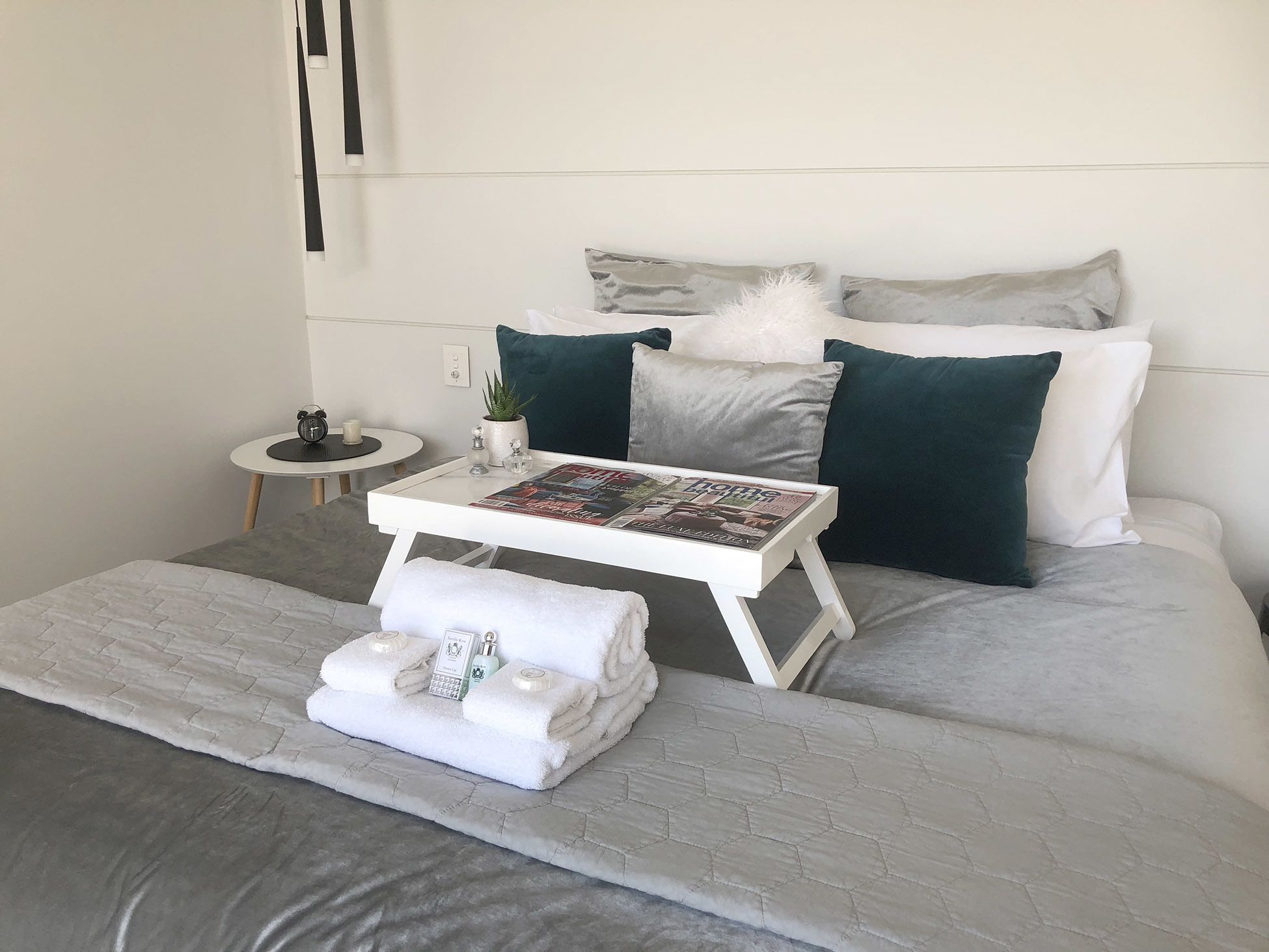 The Sinatra Holiday House