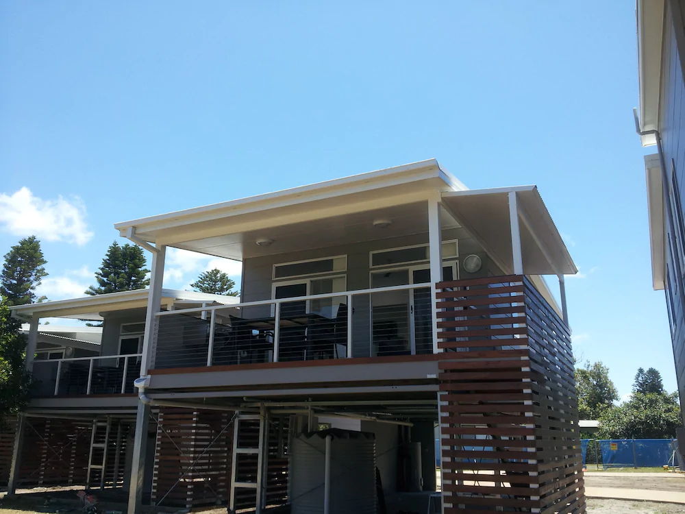 Sydney Lakeside