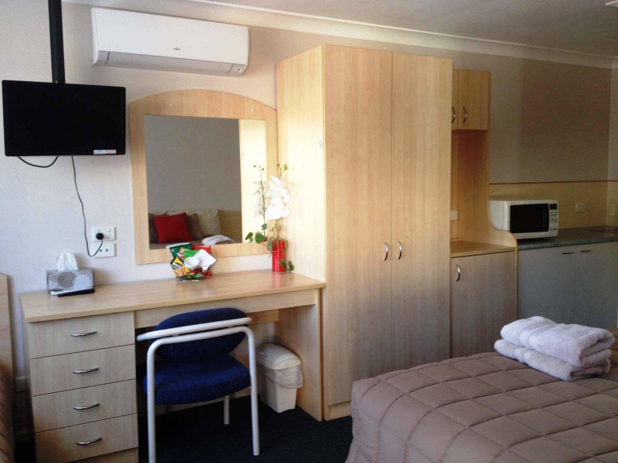 Central Motel