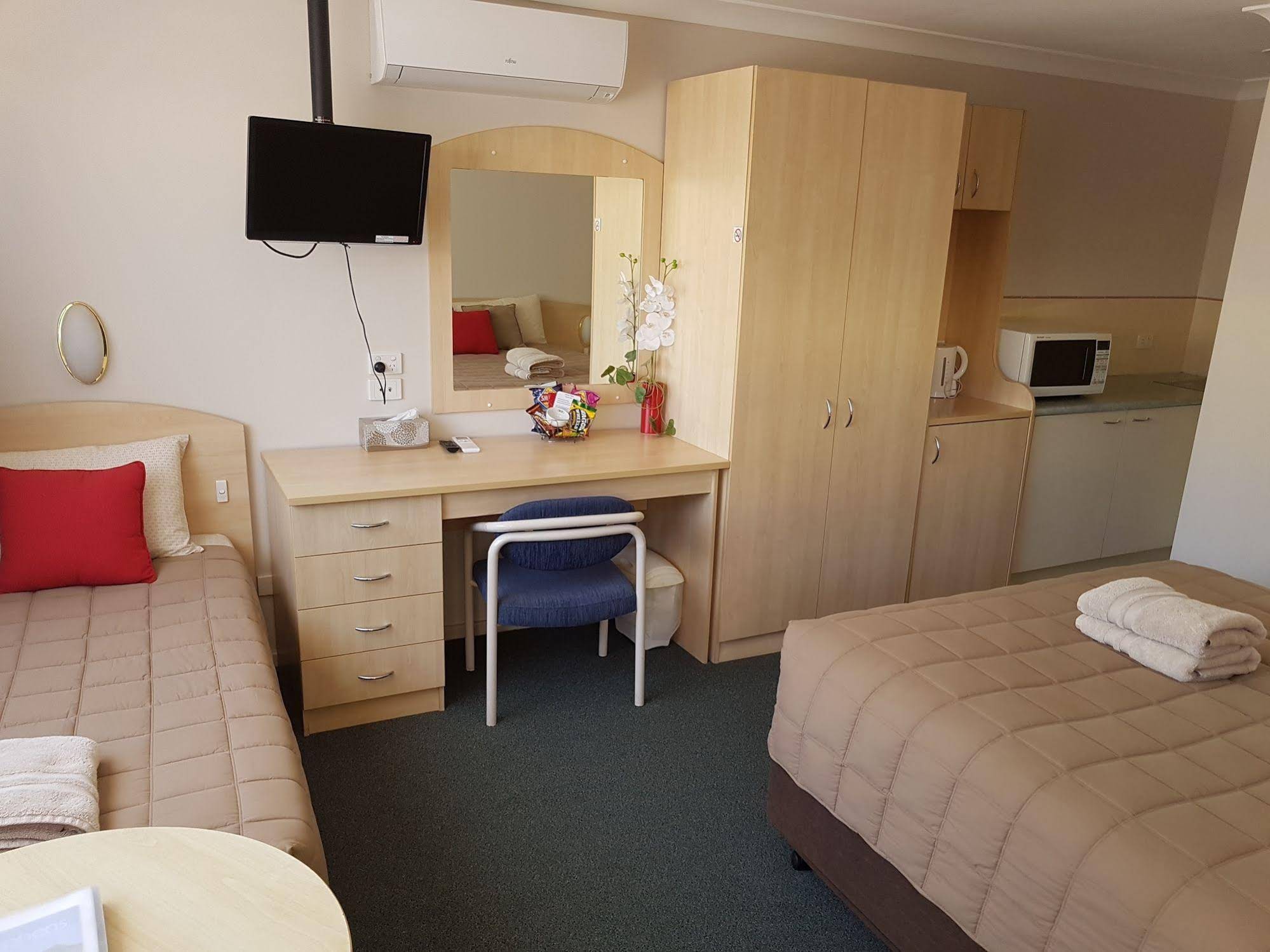 Central Motel