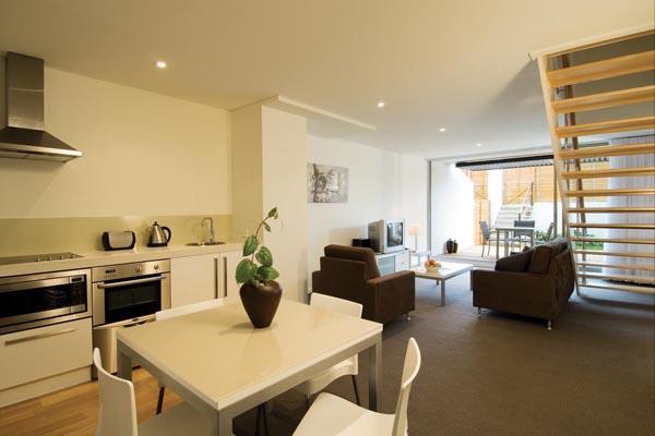 Oaks Nelson Bay Lure Suites