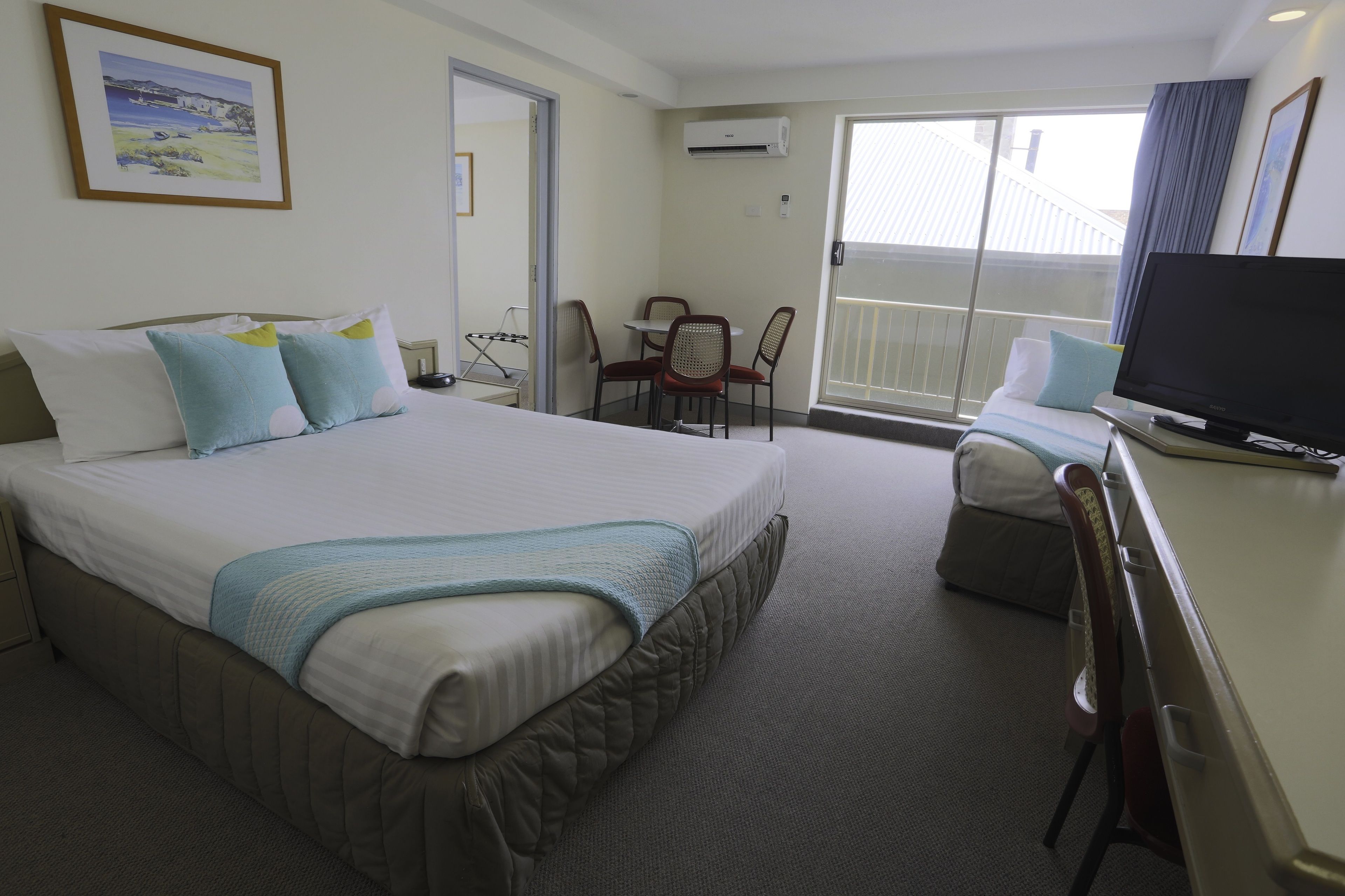 Newcastle Beach Hotel