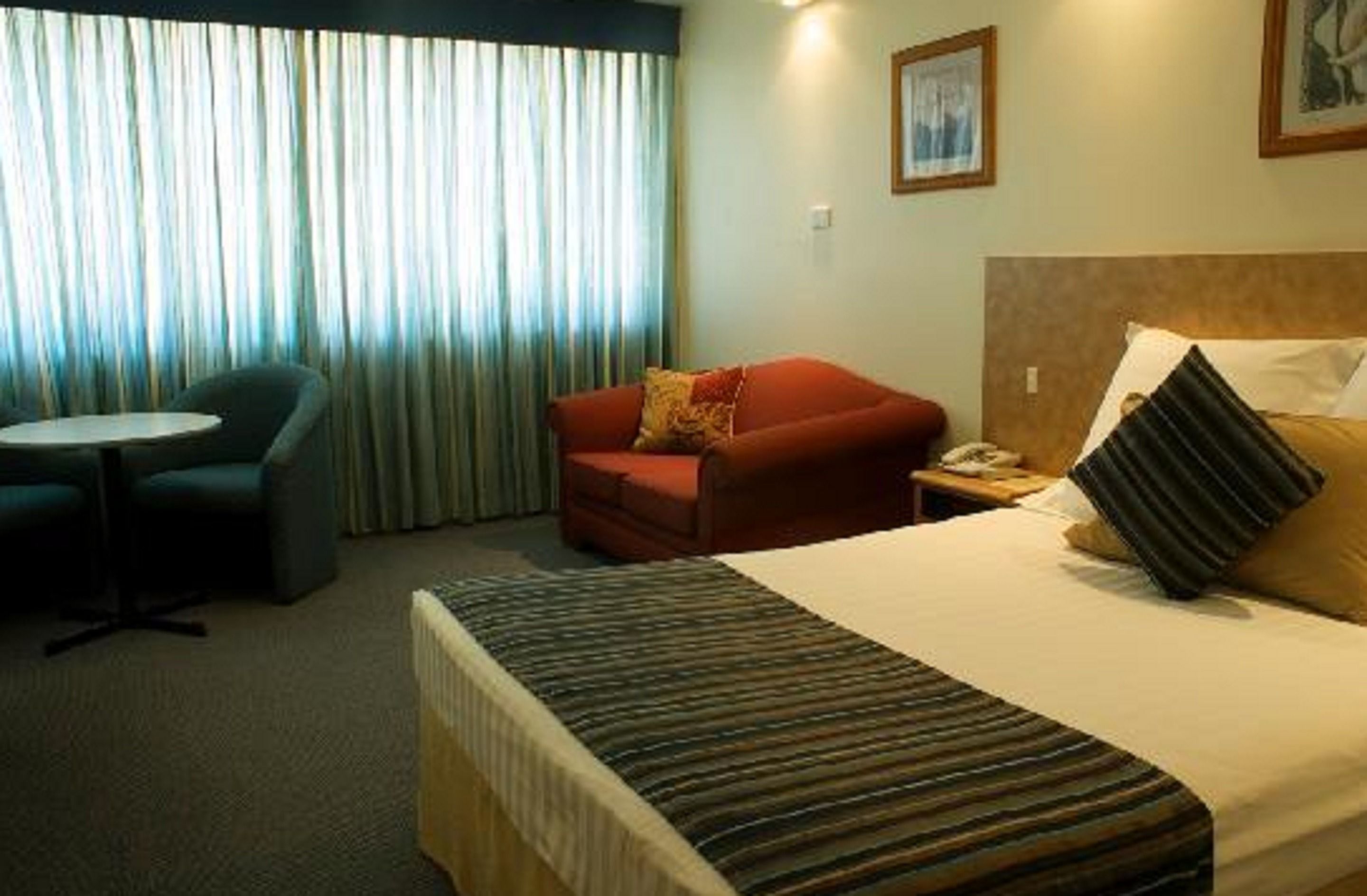 Newcastle Beach Hotel