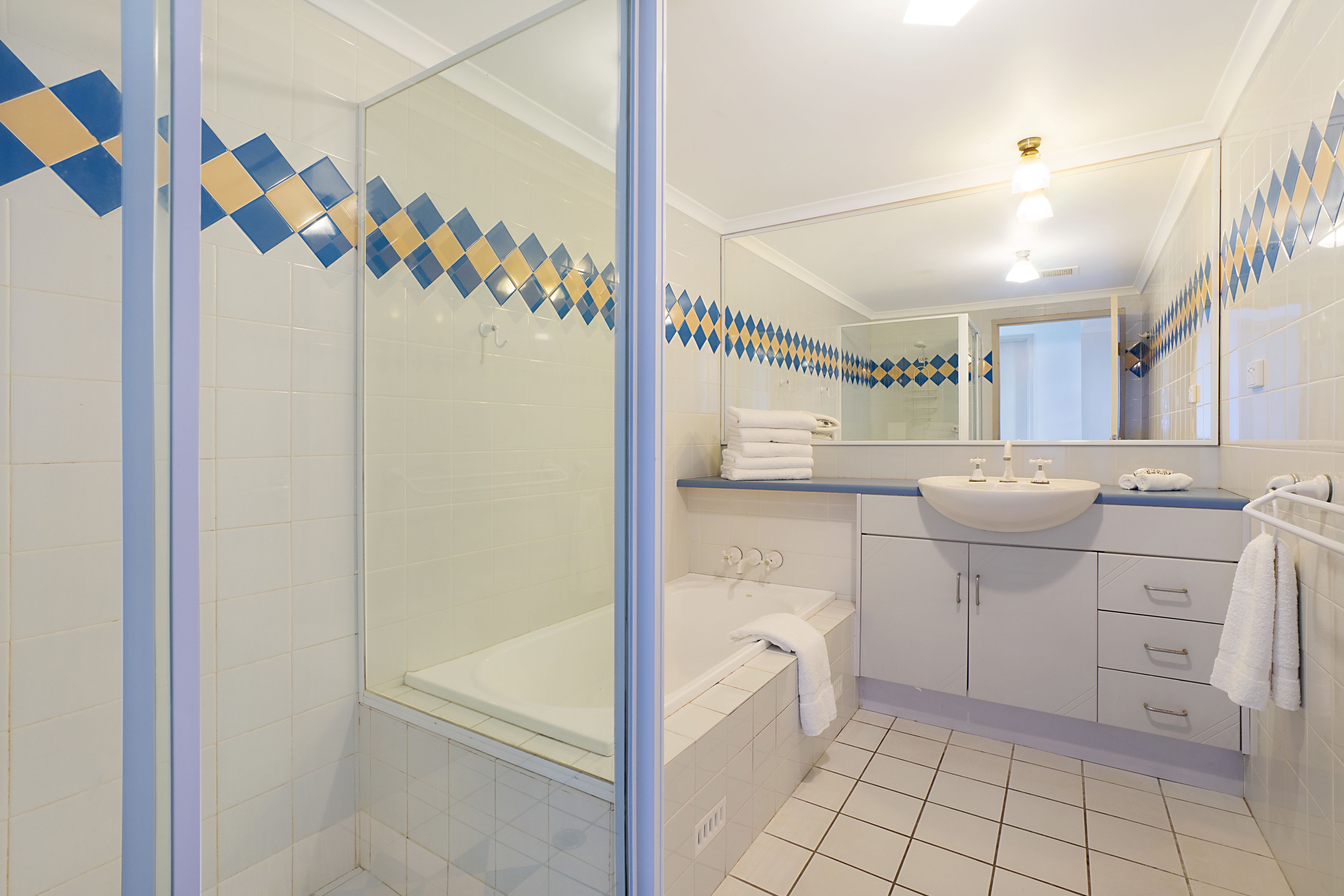 Newcastle Terraces & Apartments - Sandbar Townhouse