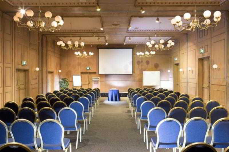 Stamford Grand North Ryde