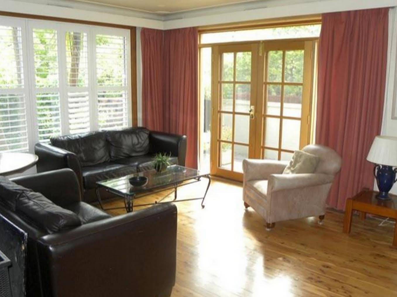 Apartments on the Park Studio 19