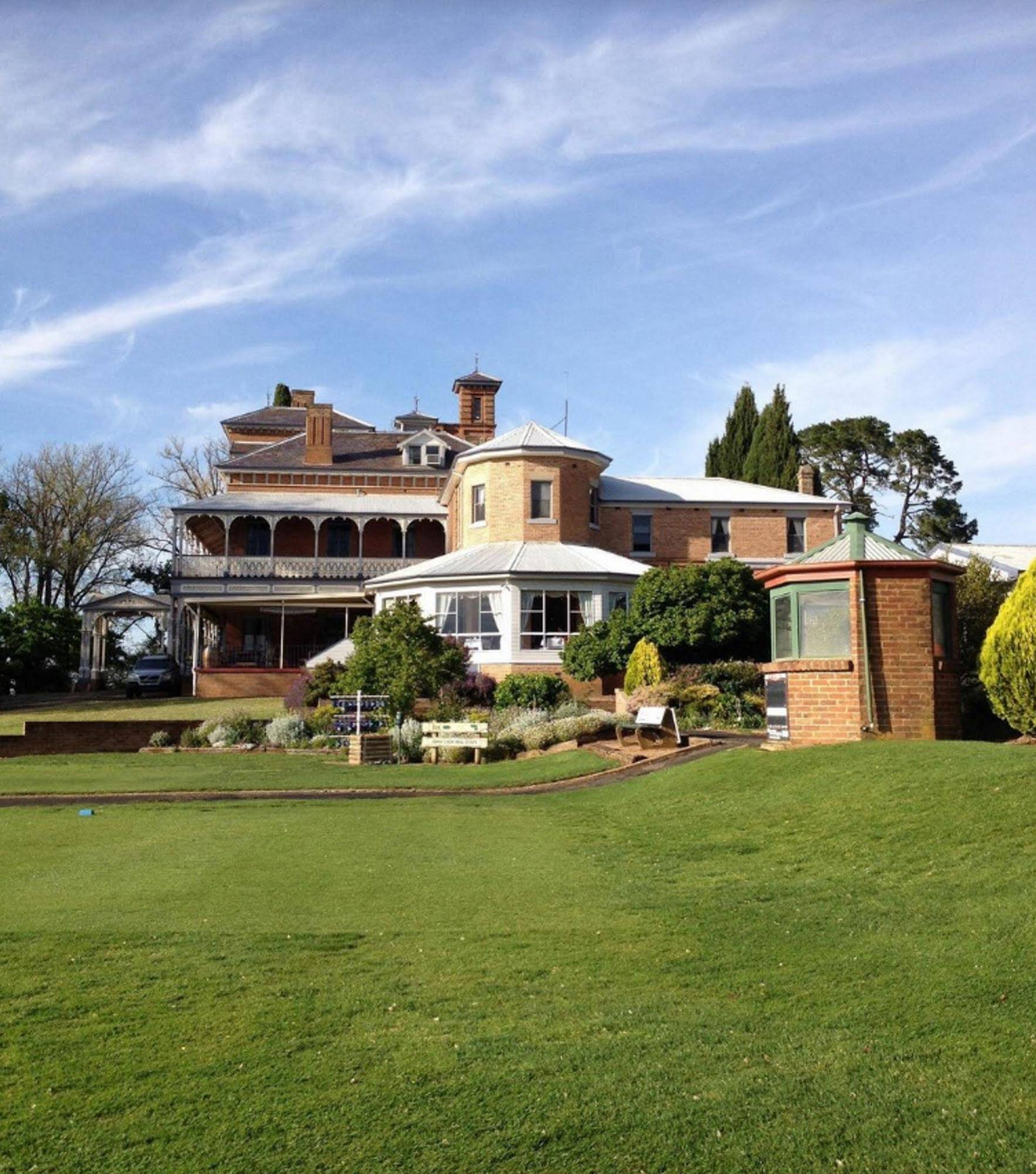 Duntryleague Guesthouse & Golf Club