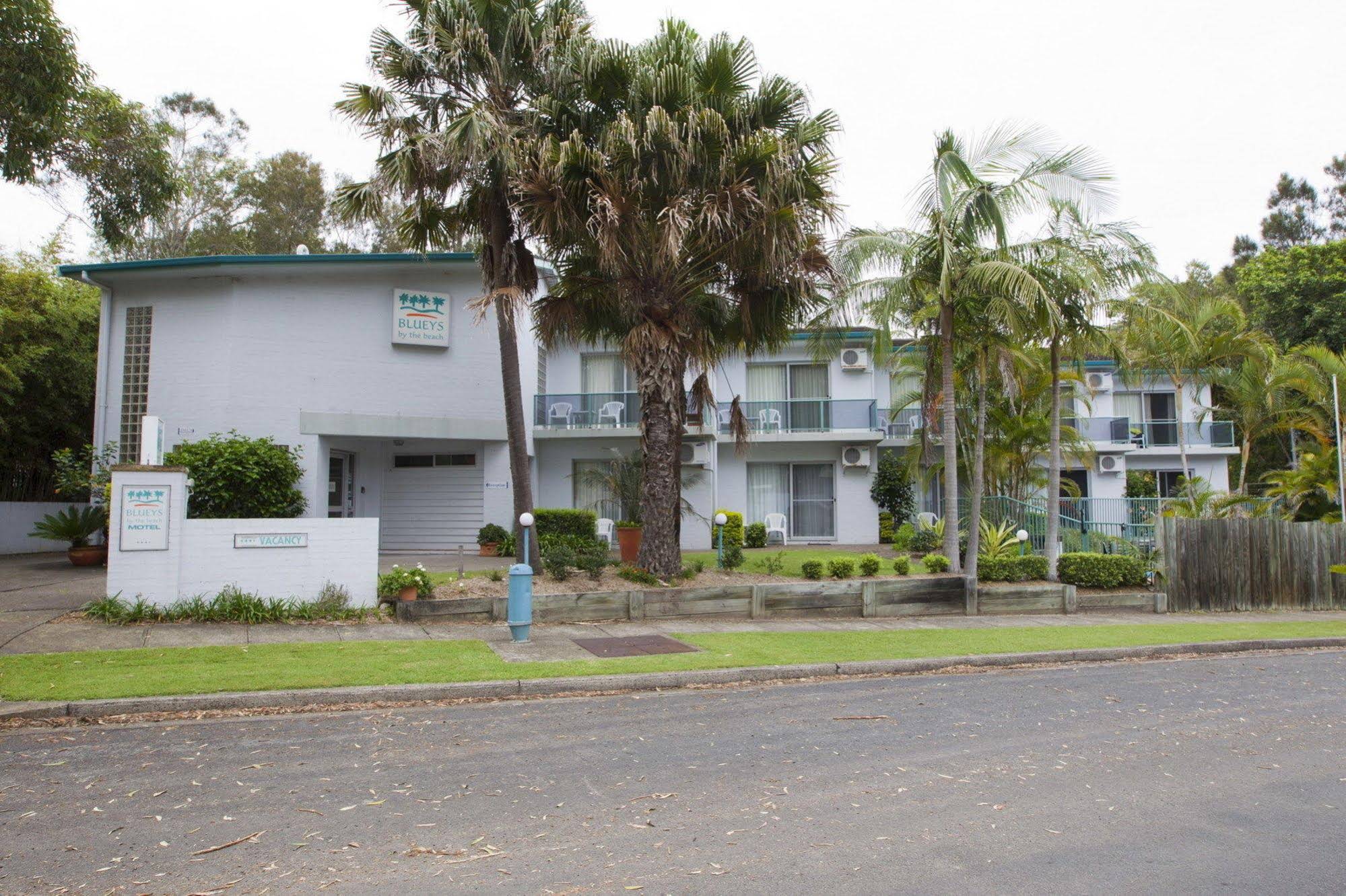 Blueys By The Beach Motel
