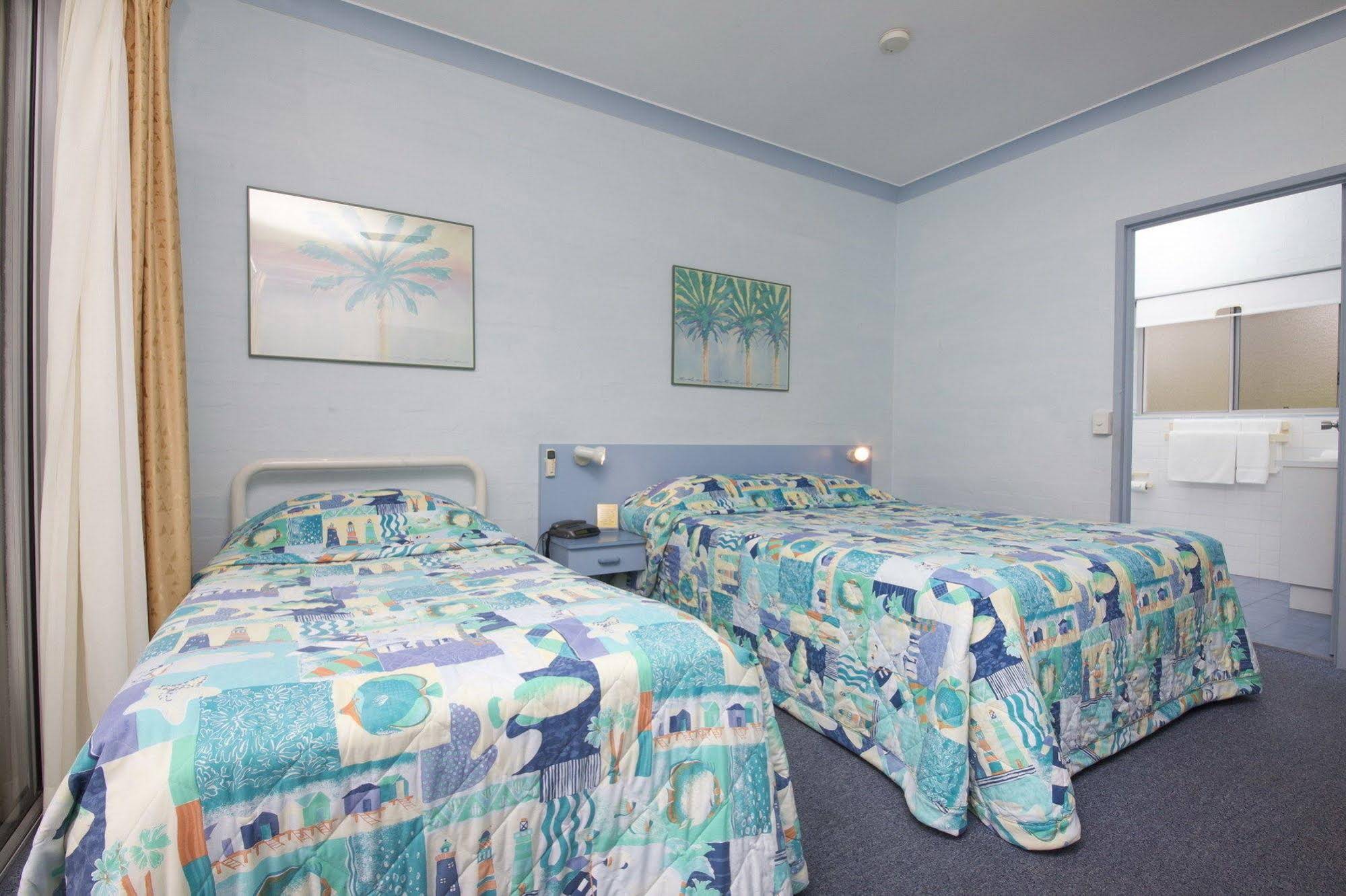Blueys By The Beach Motel