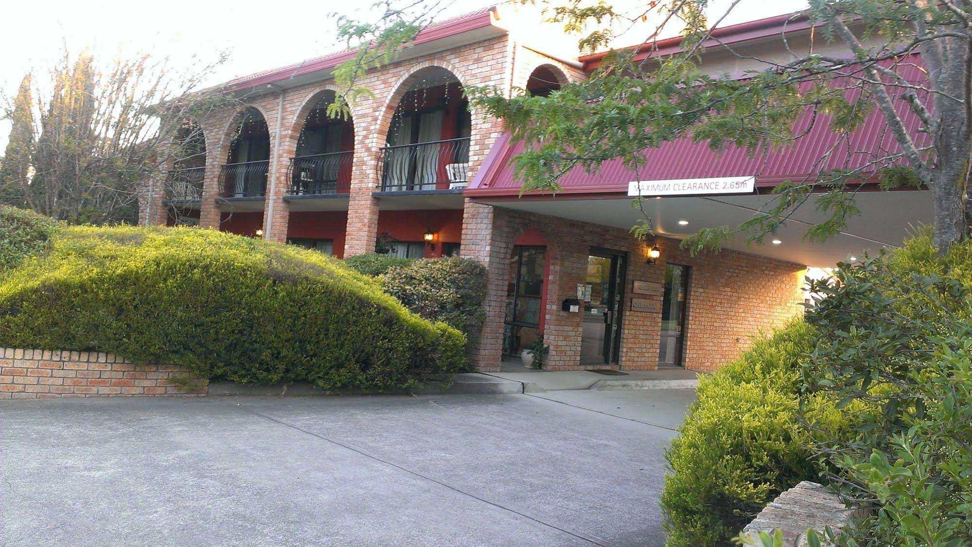Idlewilde Town & Country Motor Inn