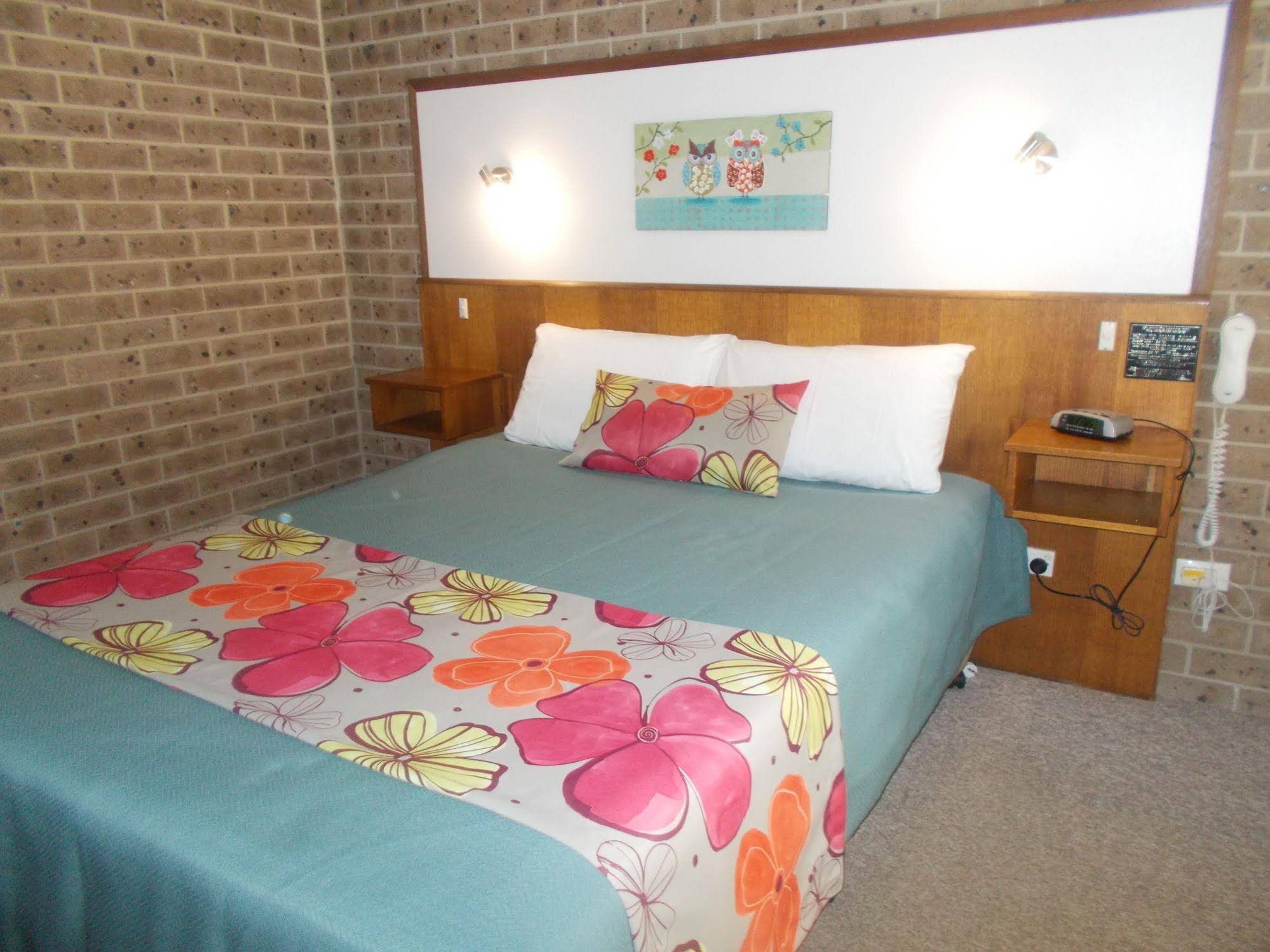 Idlewilde Town & Country Motor Inn