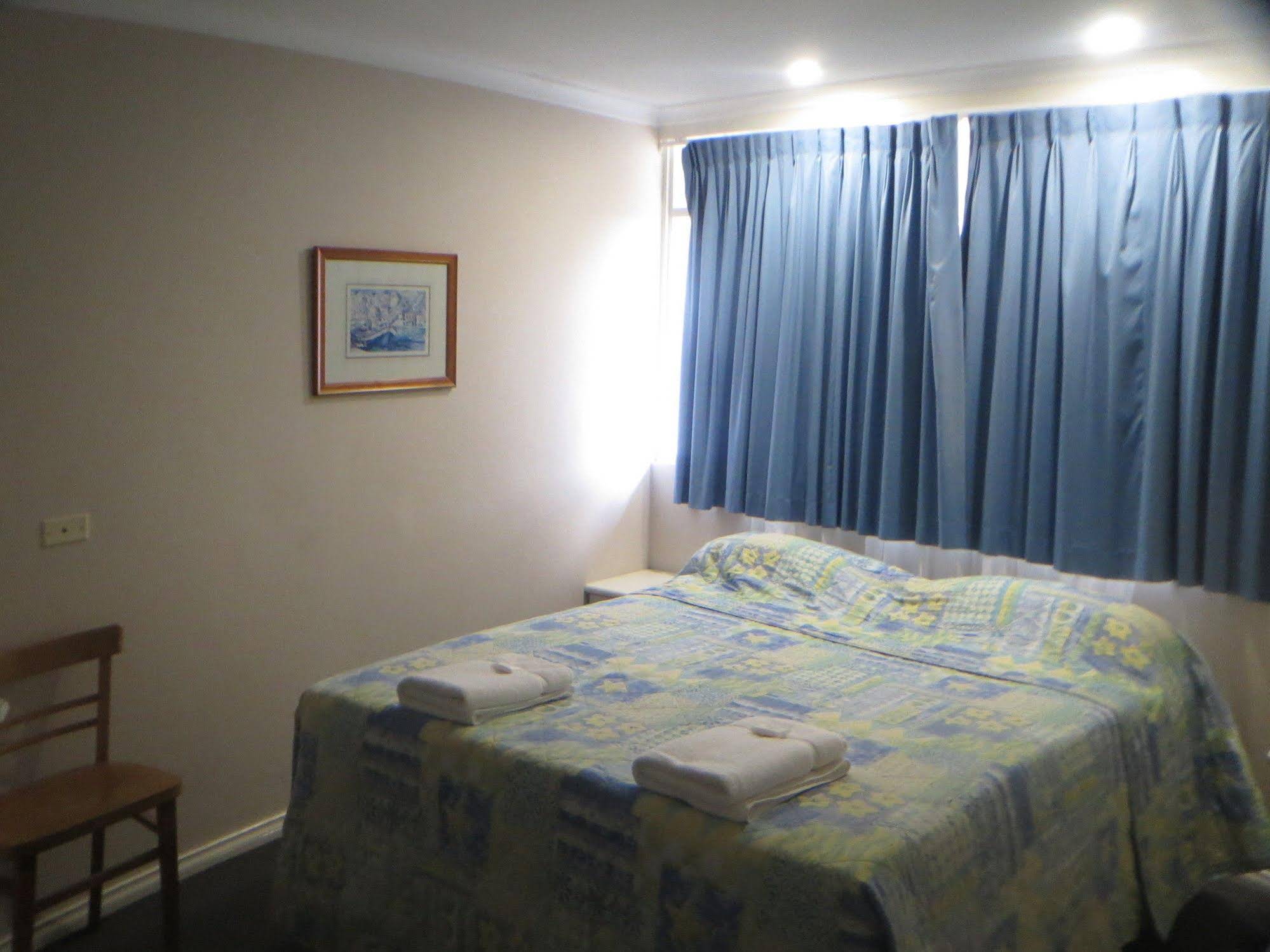 Coachman Hotel Motel