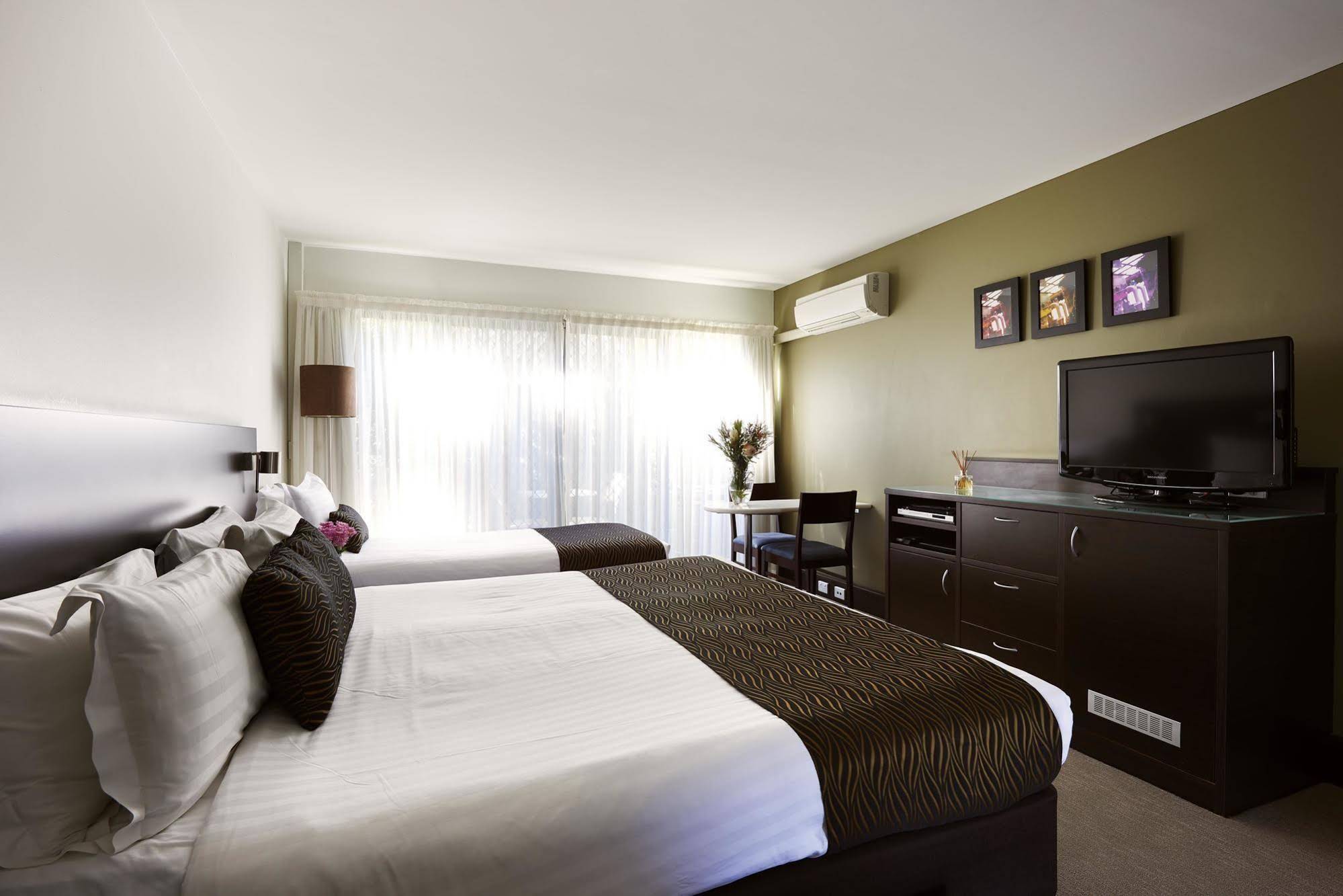 Station Motel