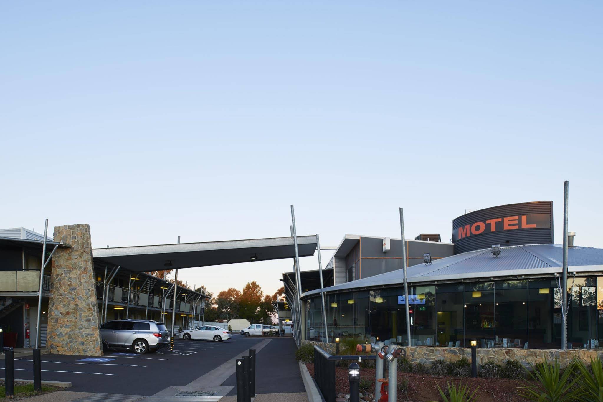 Station Motel