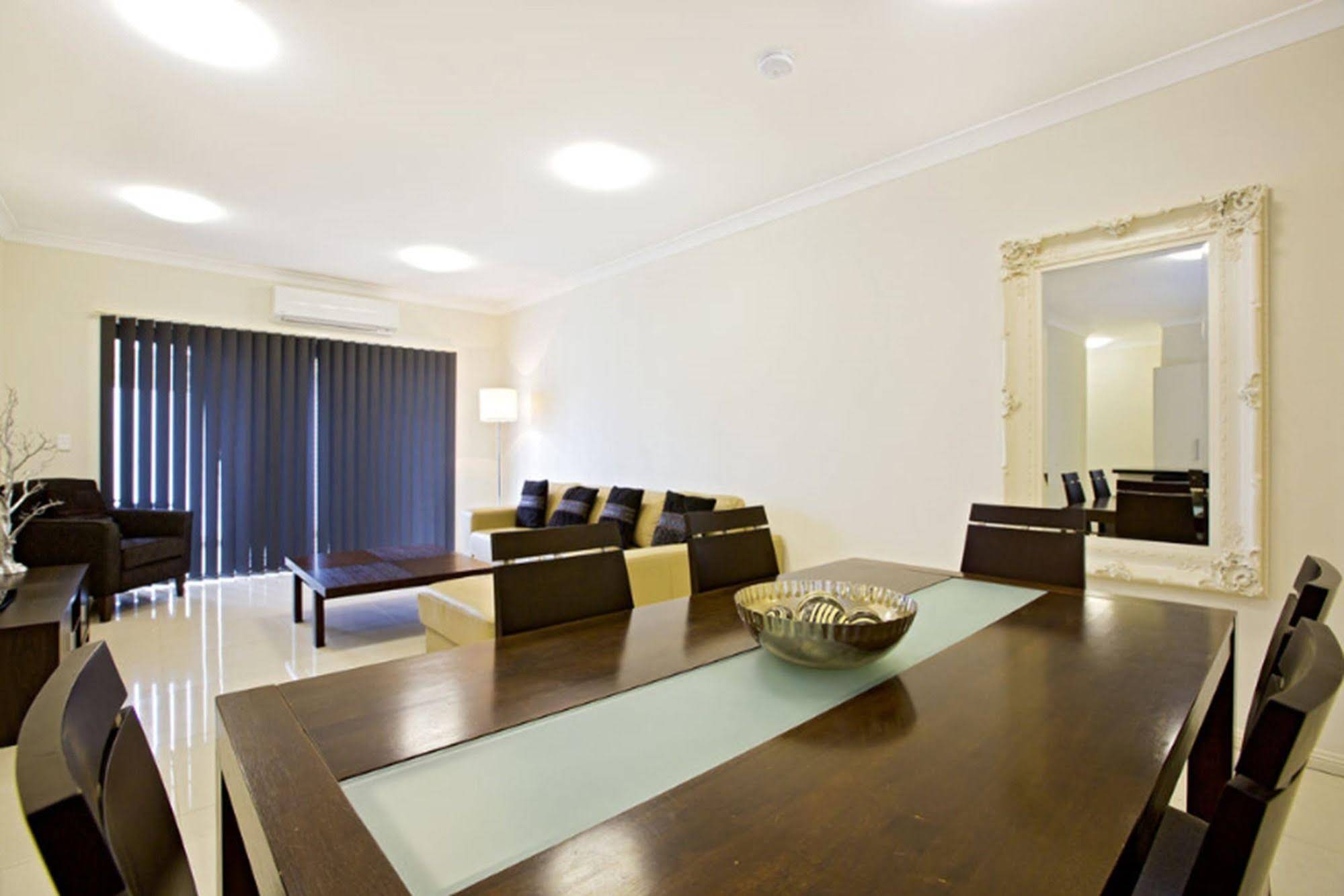 Astina Serviced Apartments - Central