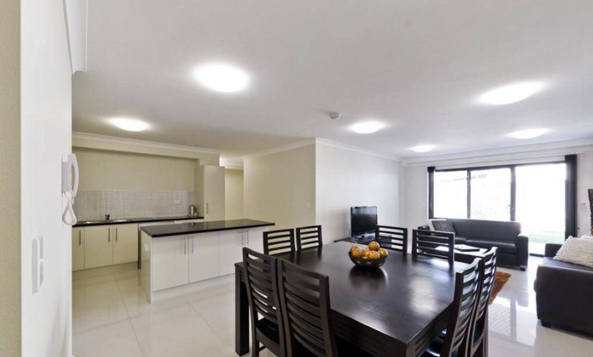 Astina Serviced Apartments - Central