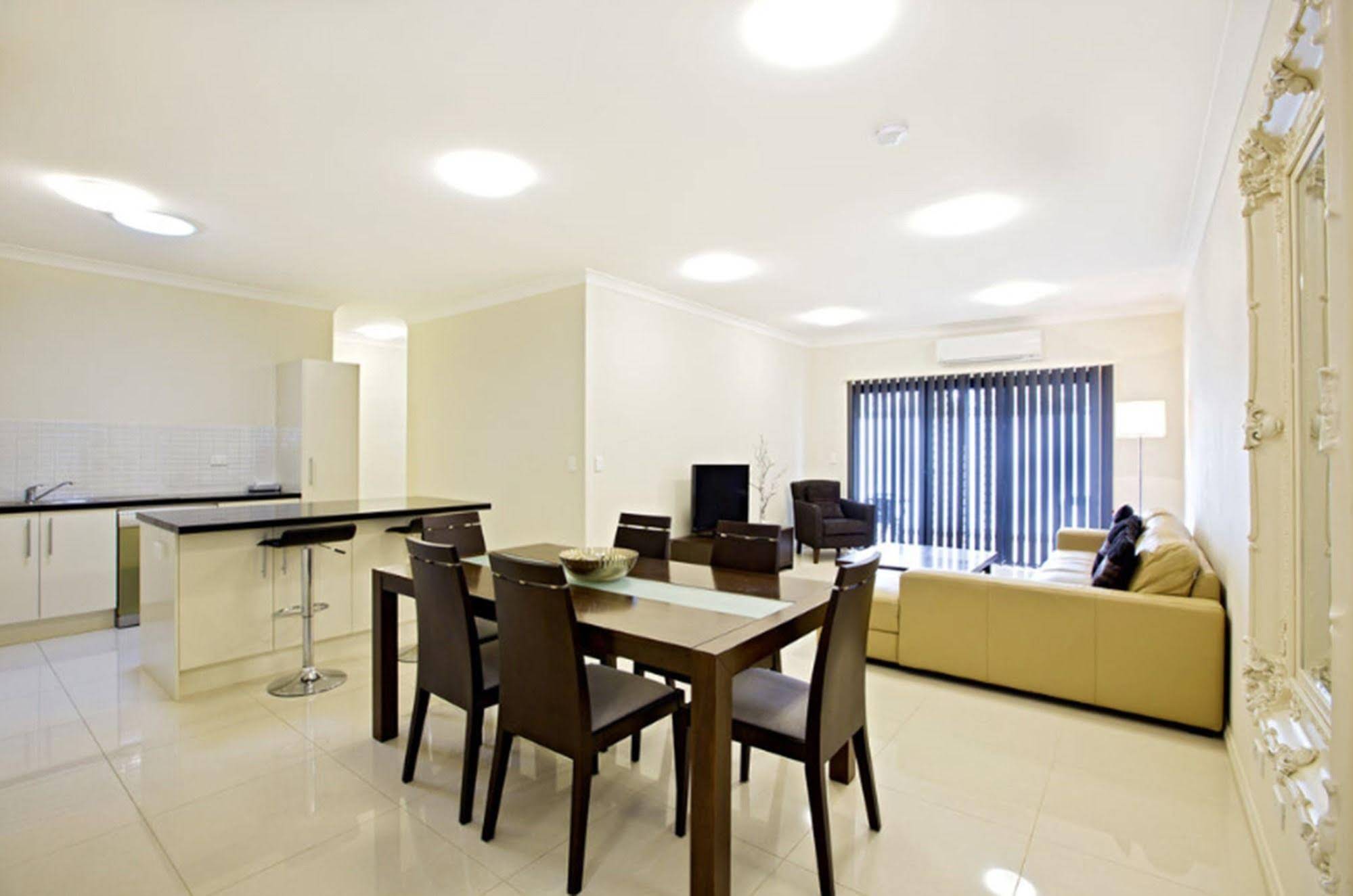 Astina Serviced Apartments - Central