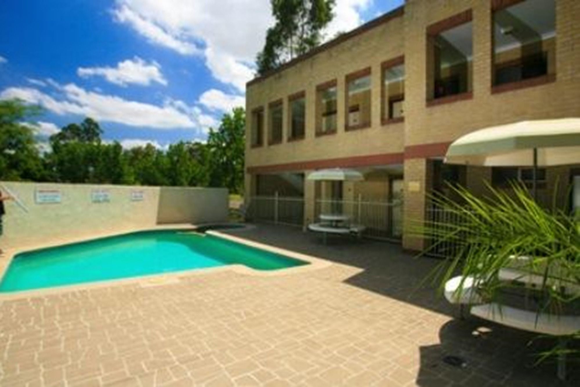 Valley Inn