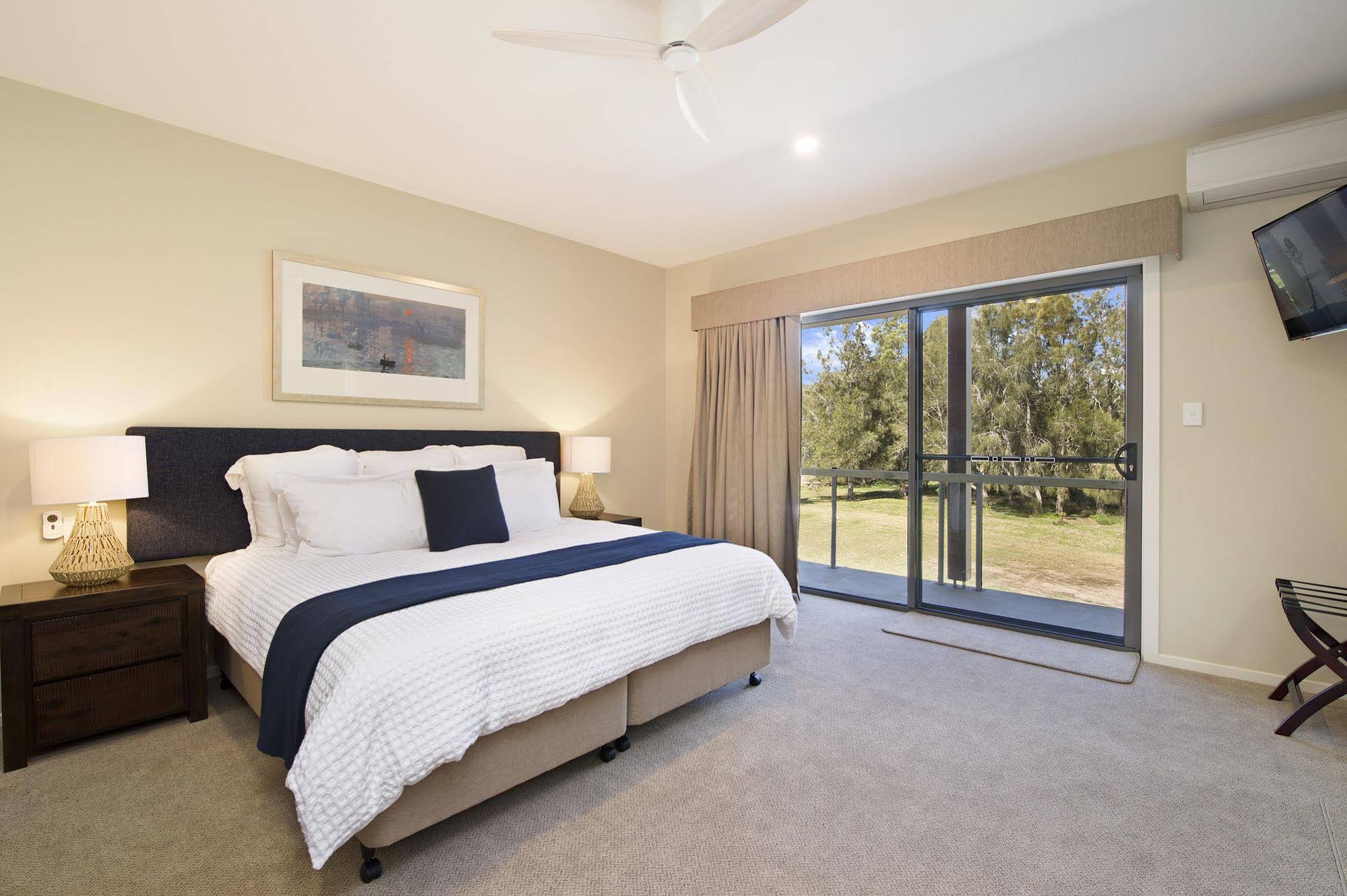 Ana Mandara Luxury Bed and Breakfast