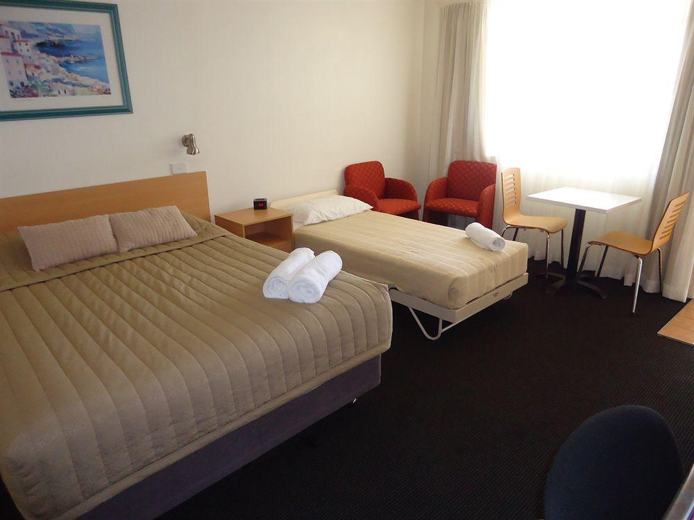 Aston Hill Motor Lodge