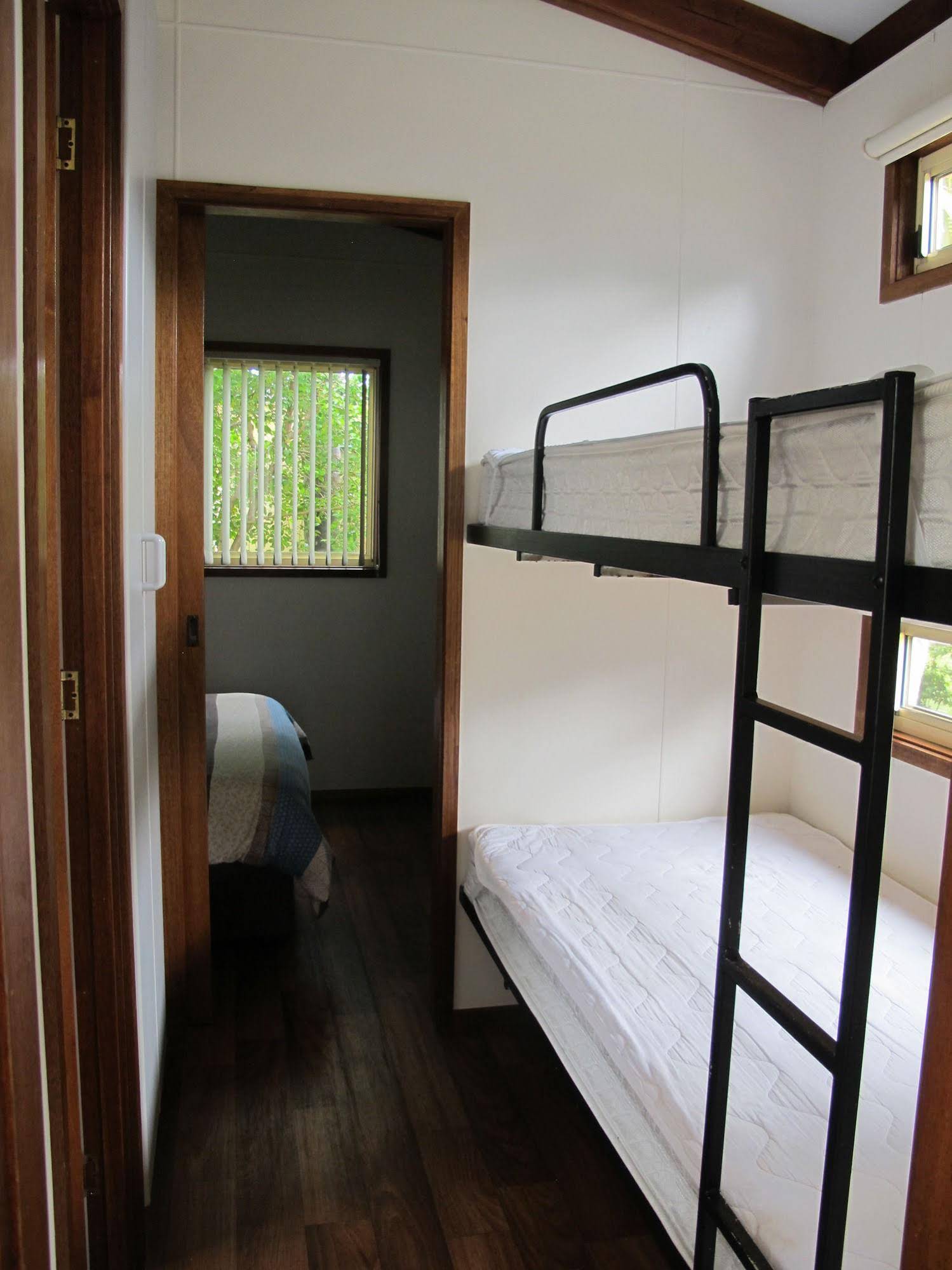 Melaleuca Caravan Park