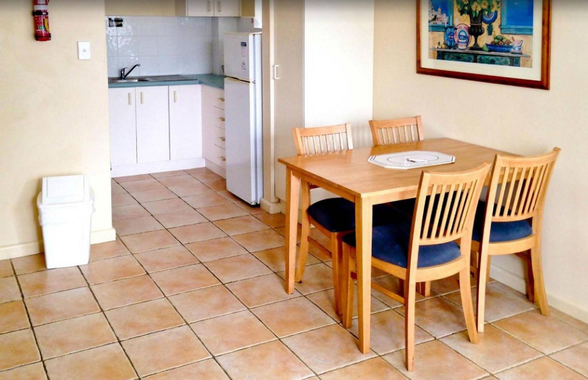 Oxley Cove Apartments