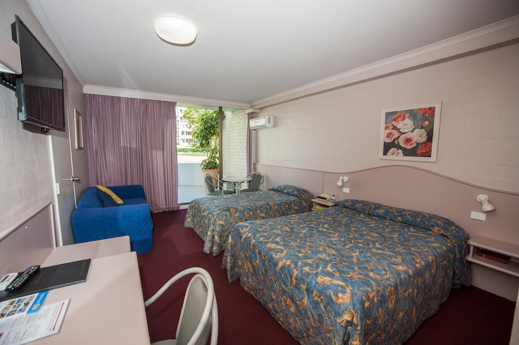 Palm Court Motor Inn