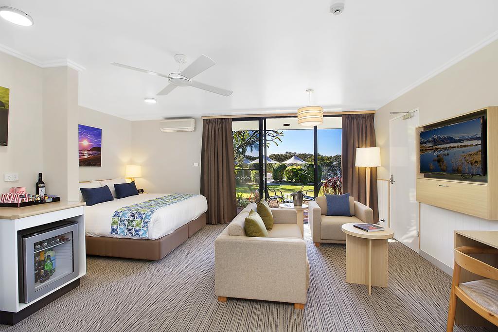Sails Port Macquarie by Rydges