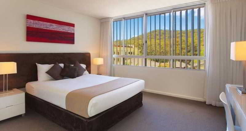 Oaks Nelson Bay Lure Suites