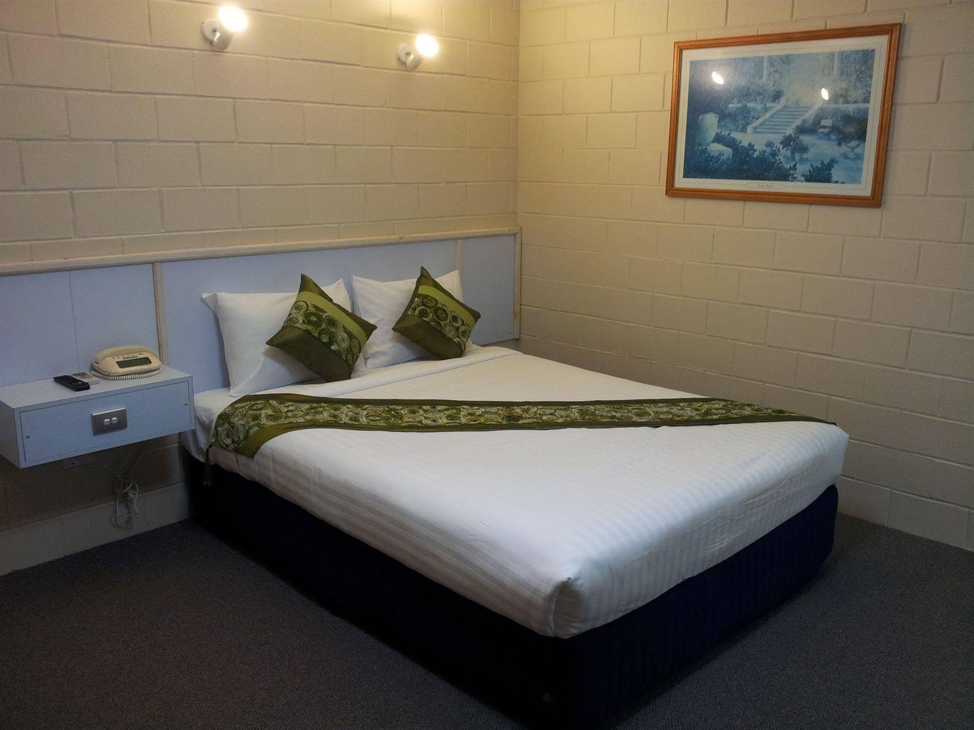 The Admiral Nelson Motor Inn