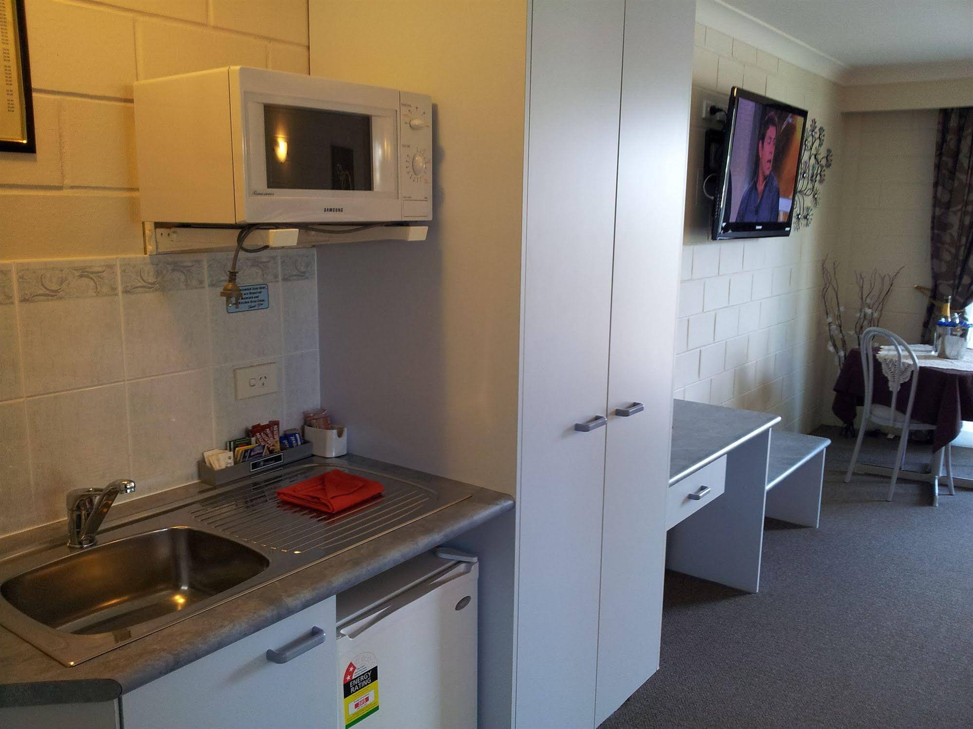 The Admiral Nelson Motor Inn