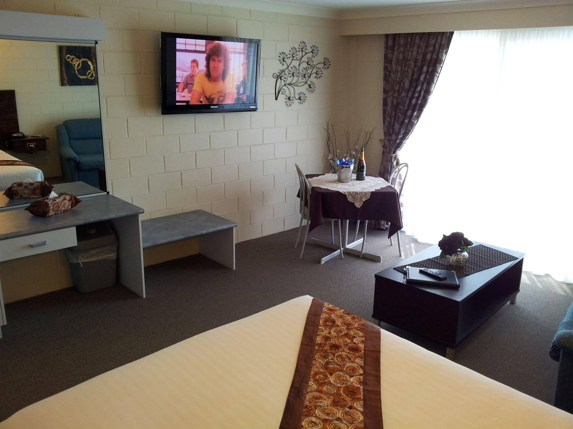 The Admiral Nelson Motor Inn