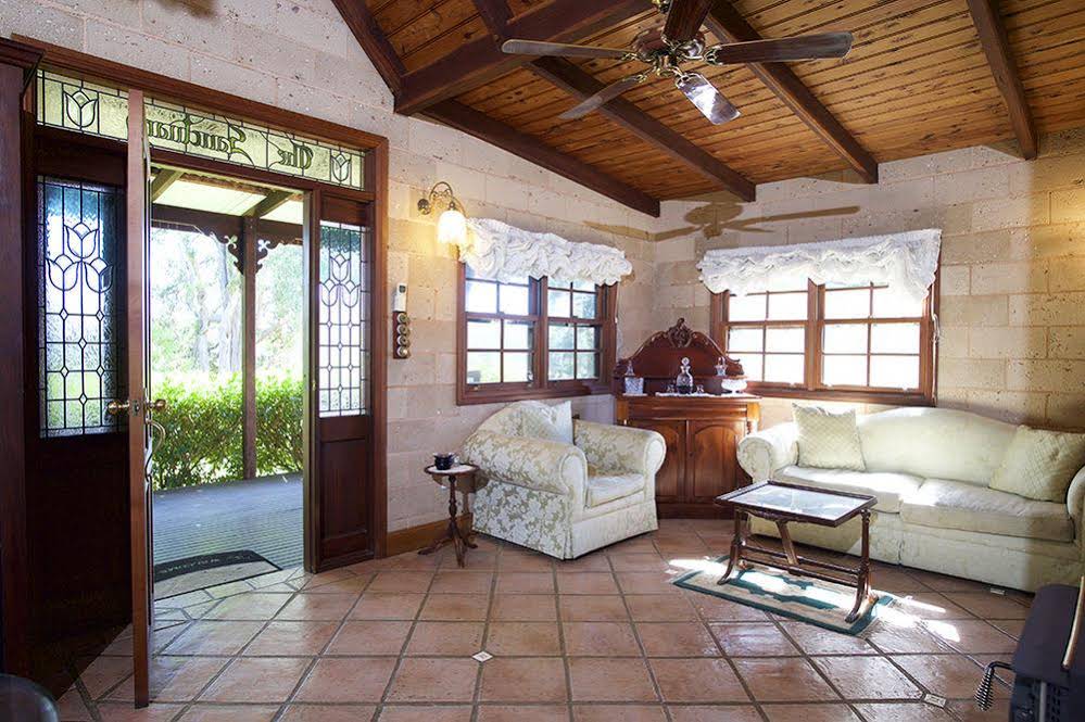 Clarendon Forest Retreat