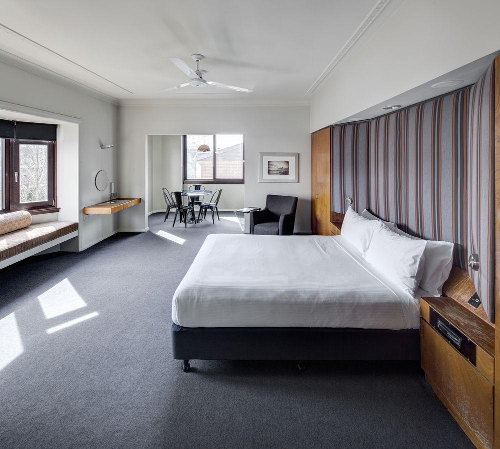 Regents Court Apartments