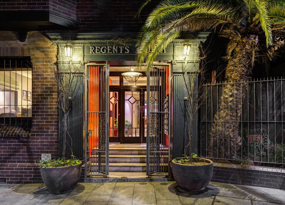 Regents Court Apartments