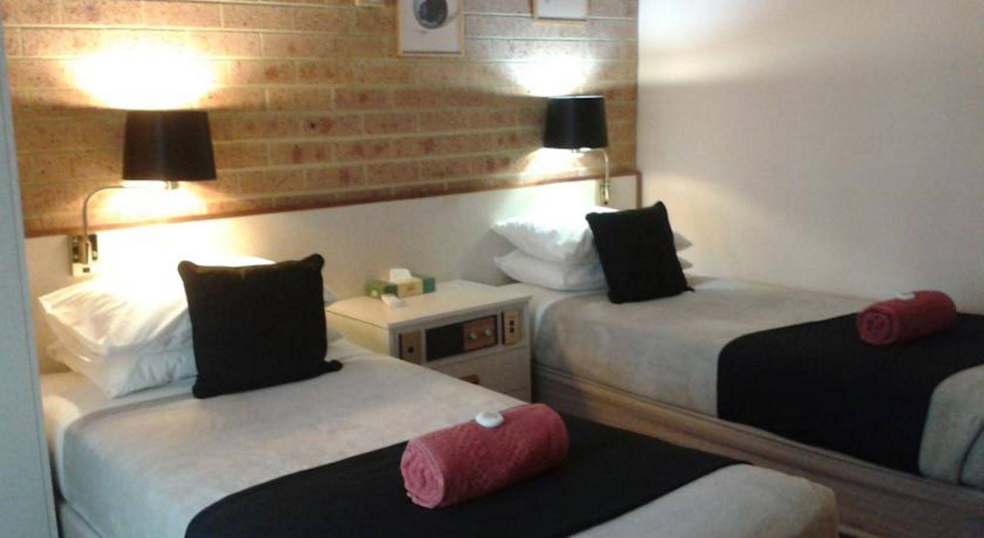 Elsinor Motor Lodge