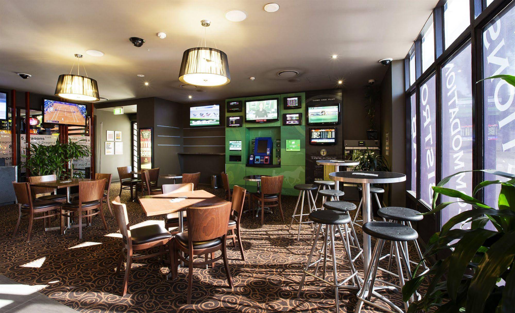 Nightcap at Pymble Hotel